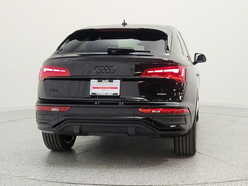 Used 2023 Audi Q5 2.0T Premium Plus w/ Premium Plus Package AWD/4WD image 6