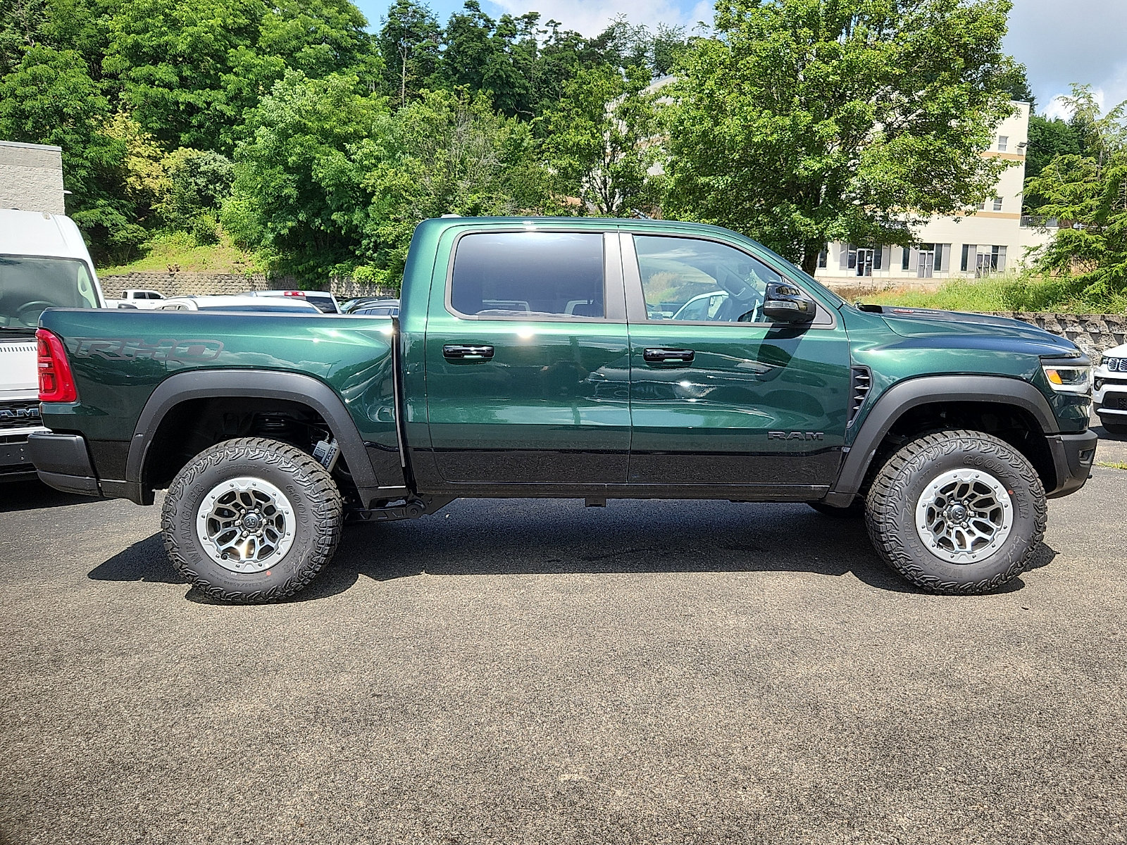 New 2026 RAM 1500 RHO w/ RHO Level 1 Equipment Group AWD/4WD image 7