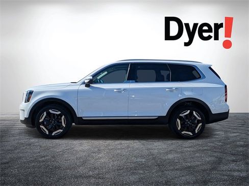 Certified 2025 Kia Telluride S image 7