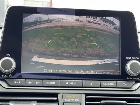 Certified 2022 Nissan Altima 2.5 SV w/ SV Premium Package image 17