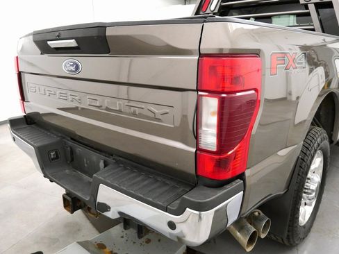 Used 2020 Ford F350 XLT w/ XLT Premium Package image 9