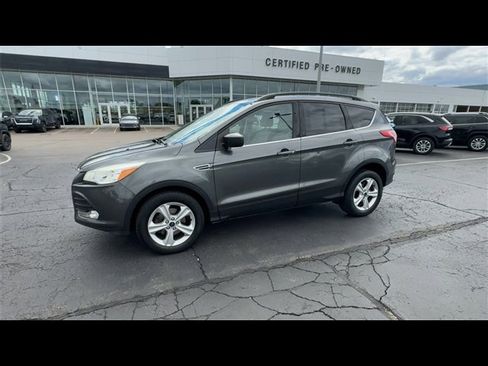Used 2016 Ford Escape SE w/ SE Leather Comfort Package image 4