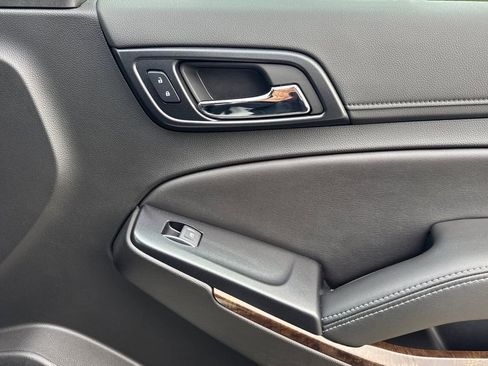 Used 2020 Chevrolet Tahoe LT w/ Luxury Package image 21