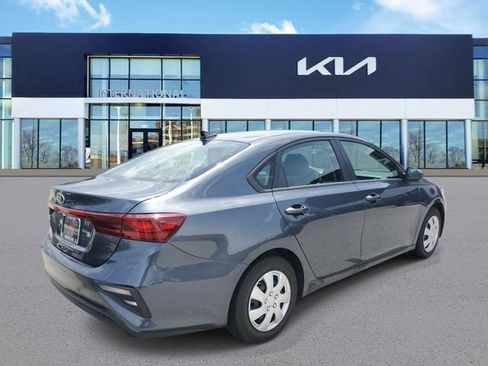Used 2020 Kia Forte Sedan FWD image 4