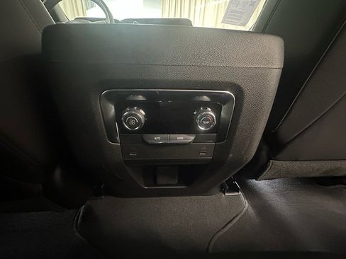 Used 2025 Chevrolet Tahoe LT AWD/4WD image 22