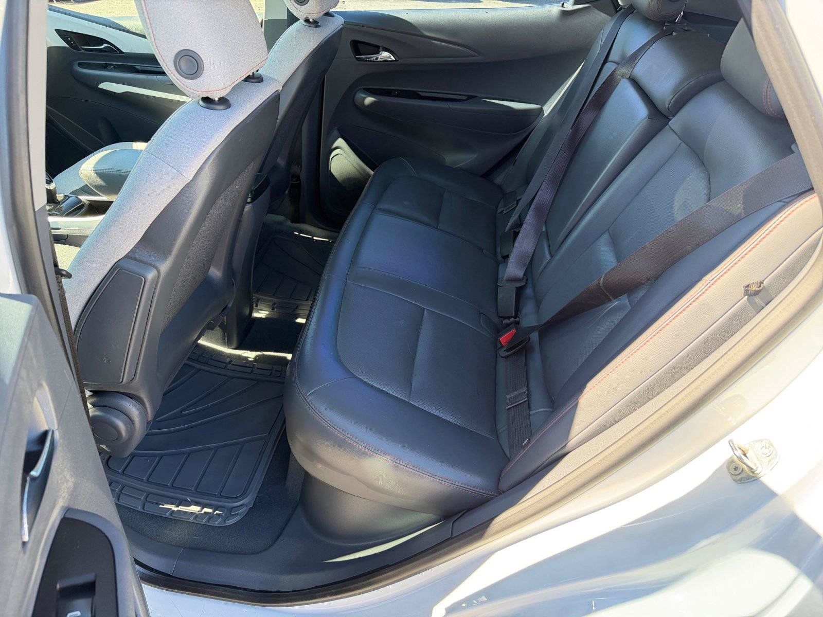 Used 2020 Chevrolet Bolt LT FWD image 11