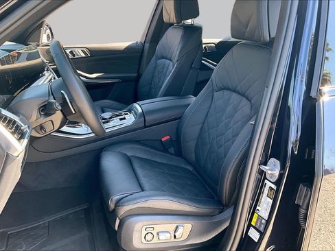 Used 2026 BMW X5 sDrive40i w/ M Sport Package RWD image 7