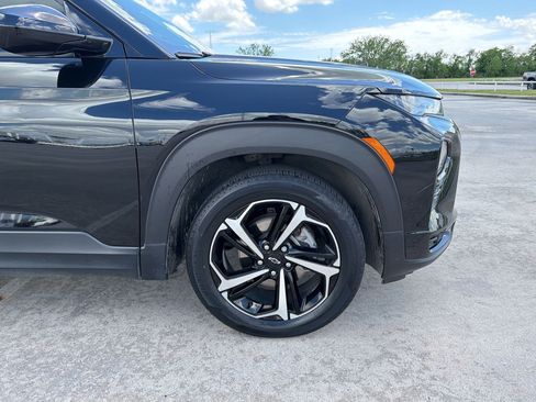 Used 2021 Chevrolet TrailBlazer RS w/ Sun and Liftgate Package image 10