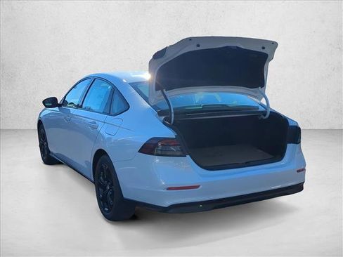 New 2025 Honda Accord SE image 9