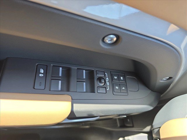 New 2026 Land Rover Defender 110 S AWD/4WD image 27