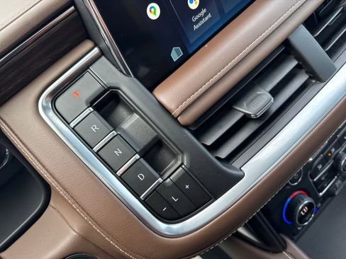 Used 2022 Chevrolet Suburban High Country w/ Max Trailering Package image 15