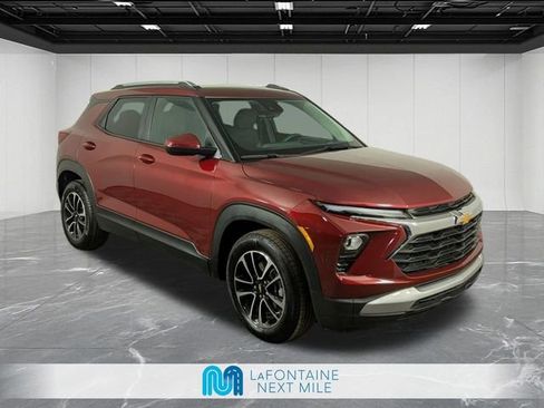 Used 2025 Chevrolet TrailBlazer LT FWD image 7