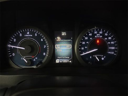 Used 2017 Toyota Sienna XLE Premium image 19