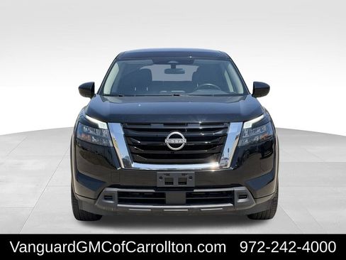 Used 2024 Nissan Pathfinder S AWD/4WD image 3