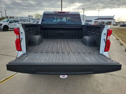 Used 2024 Chevrolet Silverado 1500 LT Trail Boss w/ Convenience Package II image 11