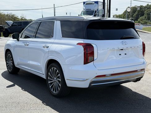 Used 2023 Hyundai Palisade Calligraphy w/ Cargo Package AWD/4WD image 6