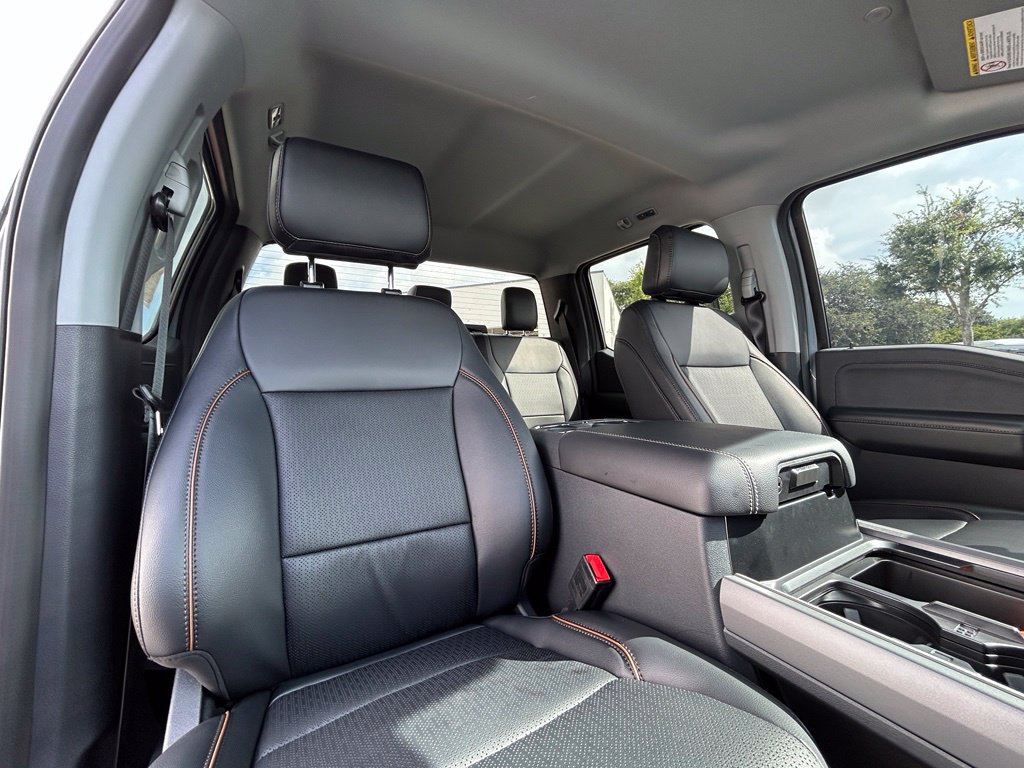 New 2026 Ford F250 Lariat w/ Black Appearance Package AWD/4WD image 31