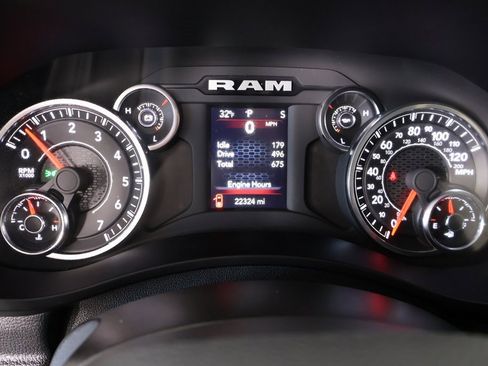 Used 2024 RAM 2500 Big Horn w/ Bed Utility Group image 4