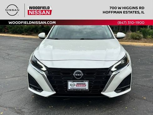 Certified 2023 Nissan Altima 2.5 SV w/ SV Premium Package AWD/4WD image 2
