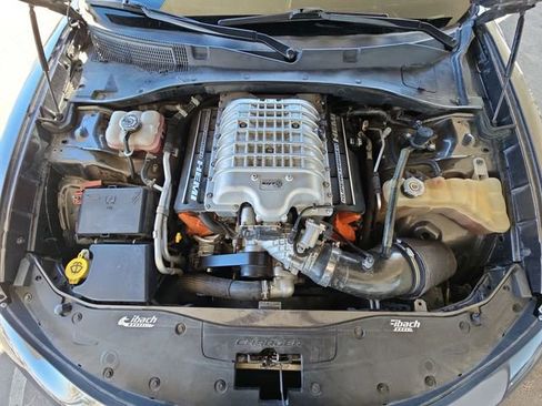 Used 2020 Dodge Charger SRT Hellcat RWD image 17