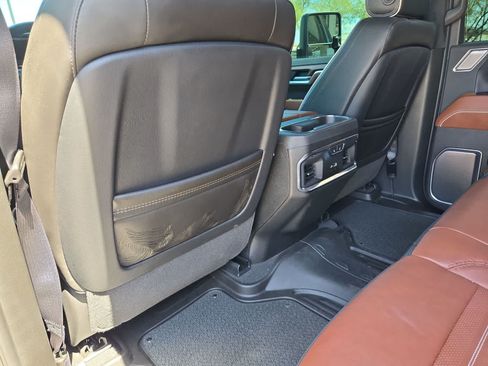 Used 2025 GMC Sierra 2500 Denali Ultimate w/ Max Trailering Package AWD/4WD image 19