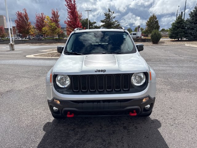 Used 2017 Jeep Renegade Trailhawk w/ Popular Equipment Group AWD/4WD image 8