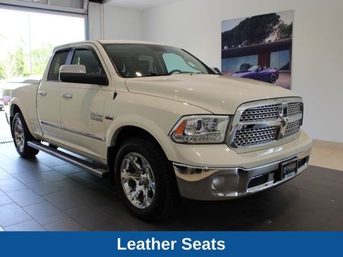 Used 2017 RAM 1500 Laramie w/ Convenience Group AWD/4WD image 2