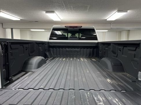 Certified 2024 GMC Sierra 2500 SLT w/ SLT Premium Package AWD/4WD image 25