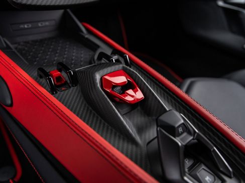 Used 2024 Lamborghini Revuelto image 41