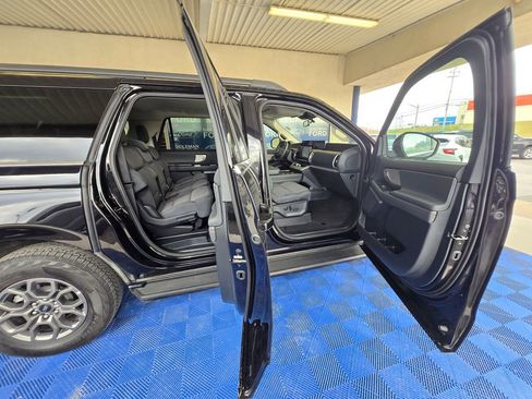 Used 2025 Ford Expedition Max Active AWD/4WD image 27