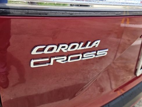 Used 2023 Toyota Corolla Cross LE image 14