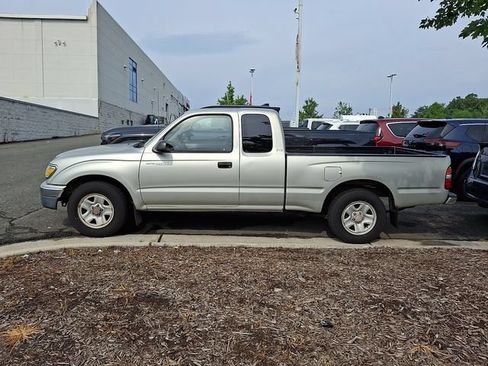 Used 2003 Toyota Tacoma 2WD Xtracab w/ SR5 Pkg image 8