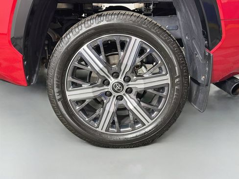 Used 2024 Toyota Tundra Platinum AWD/4WD image 32