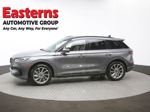 Used 2025 Lincoln Corsair Grand Touring w/ Towing Package AWD/4WD image 60