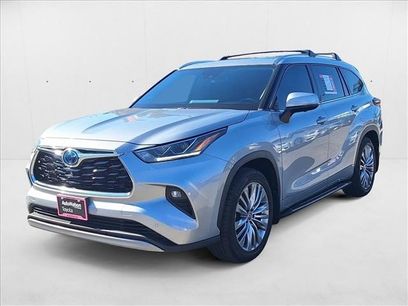Used 2023 Toyota Highlander Platinum
