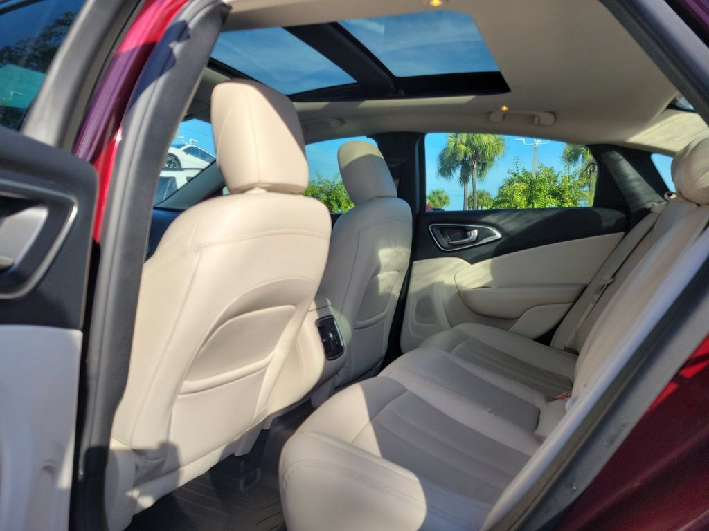 Used 2016 Chrysler 200 C FWD image 13