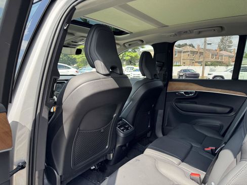 Used 2024 Volvo XC90 B5 Plus image 28
