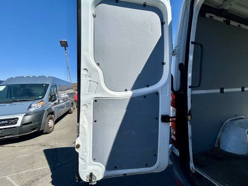 Used 2015 Mercedes-Benz Sprinter 2500 w/ Driver Comfort Package image 25