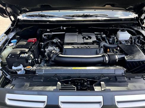 Used 2026 Nissan Frontier PRO-4X AWD/4WD image 32
