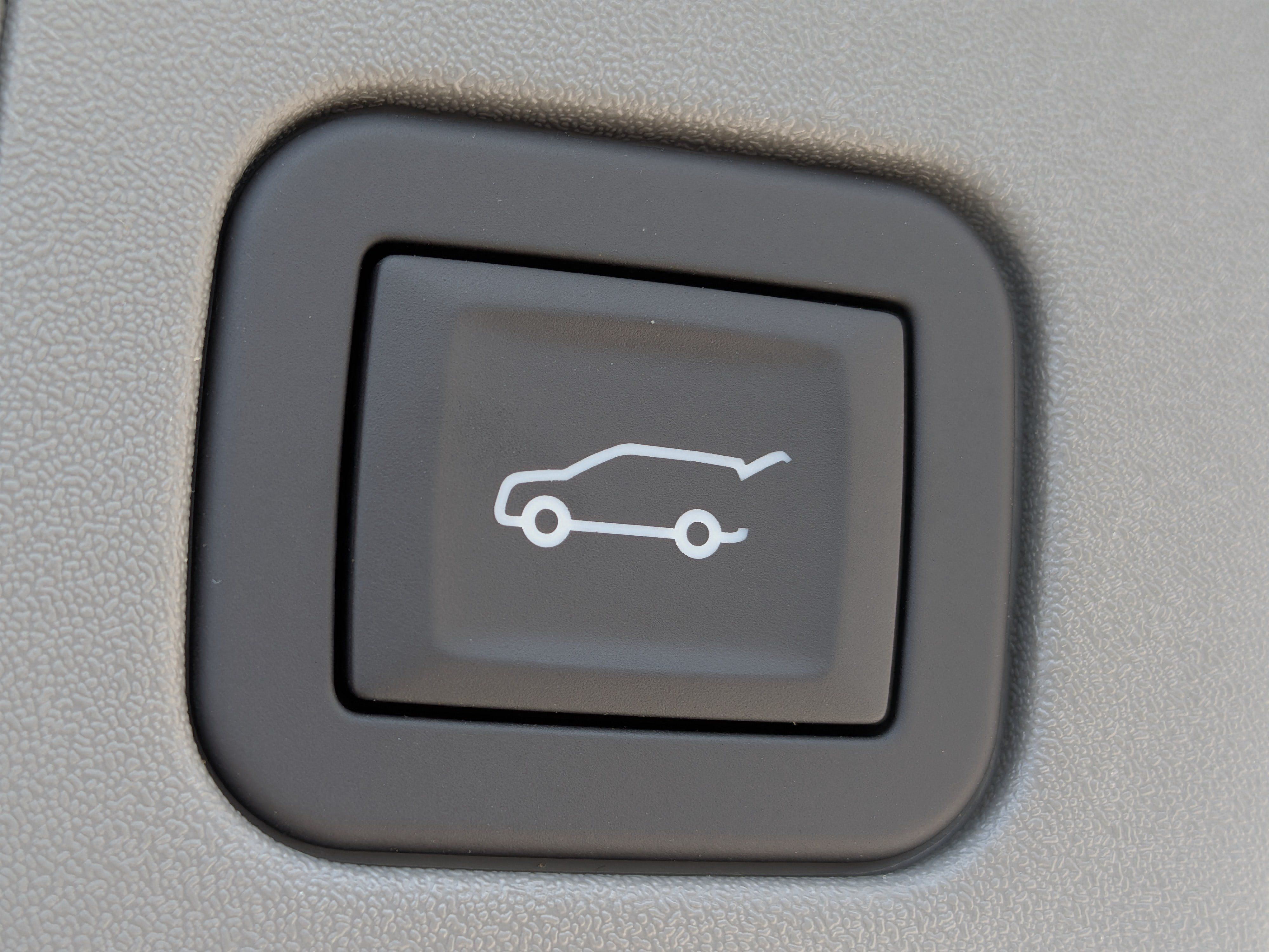 New 2026 Cadillac XT5 Premium Luxury w/ Driver Assist Package FWD image 18