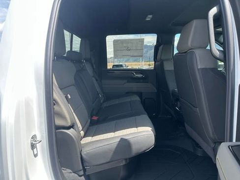 New 2026 Chevrolet Silverado 2500 ZR2 AWD/4WD image 15