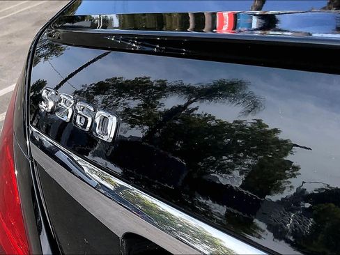 Used 2018 Mercedes-Benz S 560 Sedan image 9
