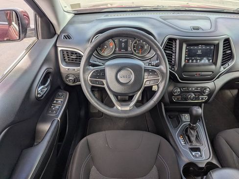 Used 2019 Jeep Cherokee Latitude w/ Popular Appearance Group image 26