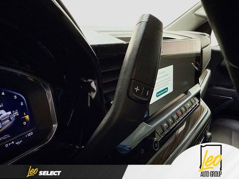 Used 2024 Chevrolet Silverado 1500 LT AWD/4WD image 20