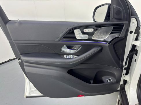 Used 2024 Mercedes-Benz GLS 580 4MATIC image 50