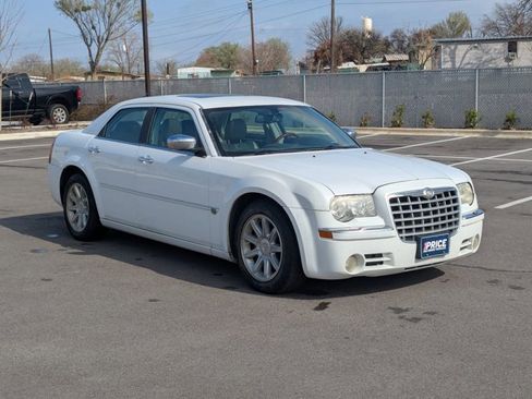 Used 2006 Chrysler 300 C w/ Protection Group II image 3