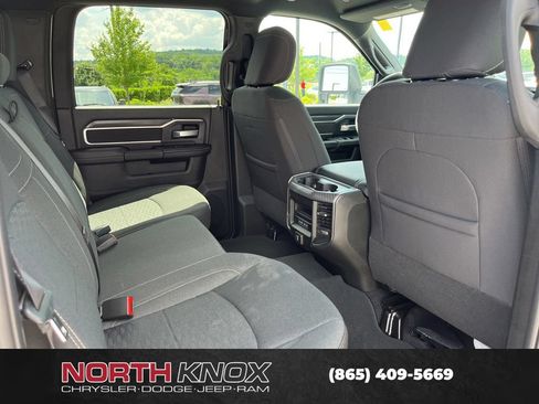 New 2026 RAM 3500 Big Horn AWD/4WD image 24
