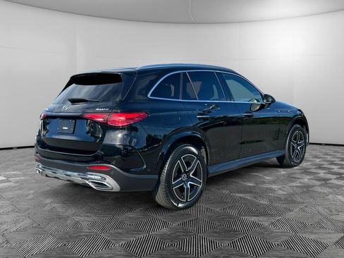 Used 2023 Mercedes-Benz GLC 300 4MATIC image 5