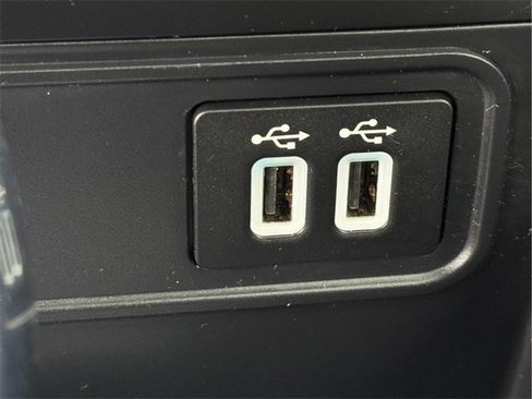 Used 2020 Ford EcoSport SE w/ SE Convenience Package image 27