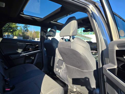 Used 2025 Toyota bZ4X XLE w/ Weather Package image 15